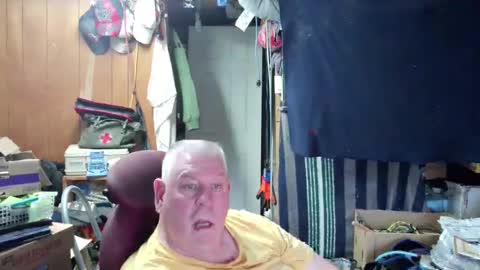 mr_canoe_licker_69 online show from December 2024 04:39:02 PM