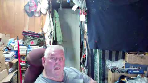 mr_canoe_licker_69 online show from December 2024 08:37:01 PM