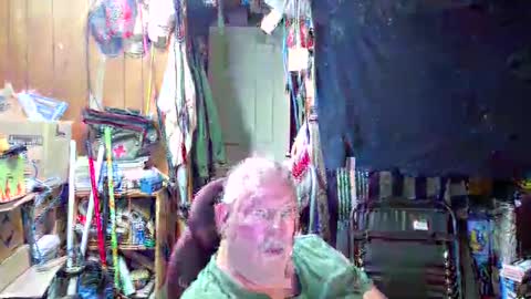 mr_canoe_licker_69 online show from December 2024 07:52:02 PM