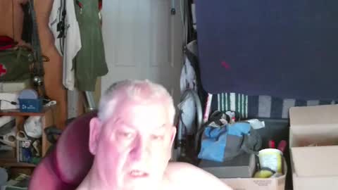 mr_canoe_licker_69 online show from February 2025 03:20:01 PM