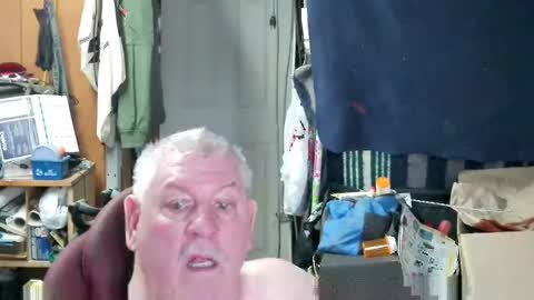 mr_canoe_licker_69 online show from February 2025 07:14:01 PM
