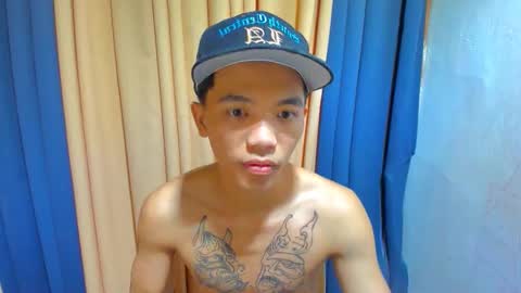 Snapshot of mr_fucker213 chatting on April 2026 11:33:02 AM mr fucker213 online show from April 2026 11:33:02 AM