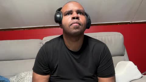 Snapshot of mr_irvin chatting on June 2026 04:26:02 AM mr_irvin online show from June 2026 04:26:02 AM