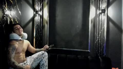 mr_maximo online show from October 2025 10:15:01 AM