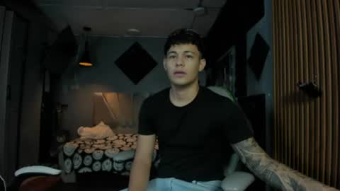 Snapshot of mr_mois chatting on July 2026 04:50:01 AM mr_mois online show from July 2026 04:50:01 AM