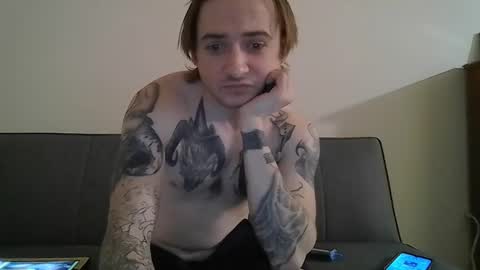 mr_nightfall online show from December 2025 02:40:01 AM