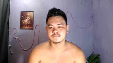 Snapshot of mr_olivercummerx chatting on May 2026 07:37:02 AM mr_olivercummerx online show from May 2026 07:37:02 AM