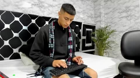 Mr Porn  online show from April 2026 12:59:01 AM