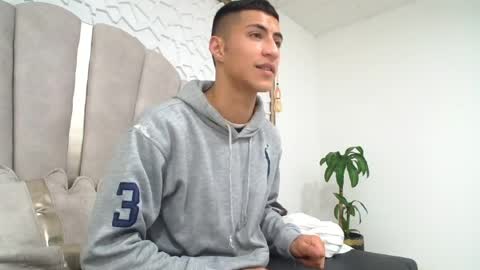 Mr Porn  online show from April 2026 02:29:01 PM