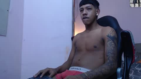 mr_stiven_ online show from January 2025 04:42:01 AM