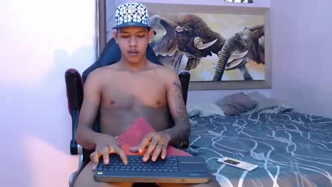 mr_stiven_ online show from March 2025 01:34:02 AM