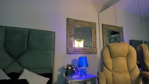 Snapshot of mr_strike chatting on November 2025 03:30:01 AM MR online show from November 2025 03:30:01 AM