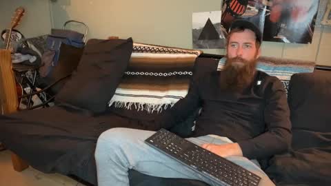 Snapshot of mr_valdor chatting on December 2024 06:59:02 PM Valdor online show from December 2024 06:59:02 PM