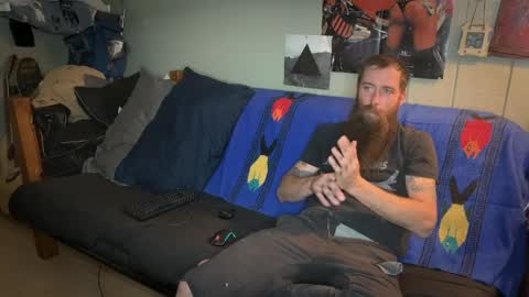 Snapshot of mr_valdor chatting on April 2026 11:46:02 PM Valdor online show from April 2026 11:46:02 PM