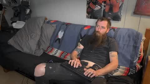 Snapshot of mr_valdor chatting on April 2026 05:54:01 PM Valdor online show from April 2026 05:54:01 PM