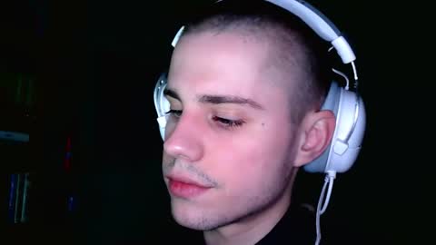 Mr Roman online show from February 2026 09:33:02 PM