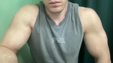 Mrbiceps23 online show from December 2024 06:49:02 PM