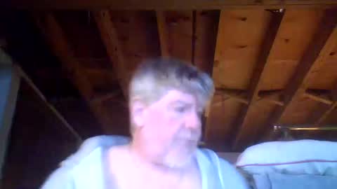 Snapshot of mrblade666 chatting on April 2026 11:29:02 AM mrblade666 online show from April 2026 11:29:02 AM