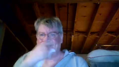 Snapshot of mrblade666 chatting on April 2026 10:34:01 AM mrblade666 online show from April 2026 10:34:01 AM