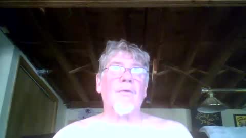 Snapshot of mrblade666 chatting on April 2026 04:09:01 PM mrblade666 online show from April 2026 04:09:01 PM