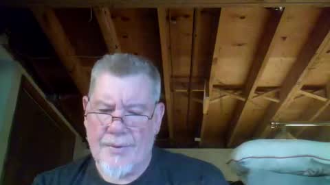 Snapshot of mrblade666 chatting on April 2026 08:58:02 PM mrblade666 online show from April 2026 08:58:02 PM