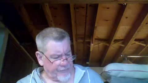 Snapshot of mrblade666 chatting on April 2026 10:03:01 PM mrblade666 online show from April 2026 10:03:01 PM