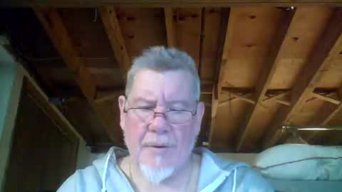 Snapshot of mrblade666 chatting on May 2026 10:28:01 PM mrblade666 online show from May 2026 10:28:01 PM