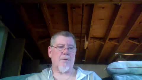 Snapshot of mrblade666 chatting on May 2026 08:28:01 PM mrblade666 online show from May 2026 08:28:01 PM