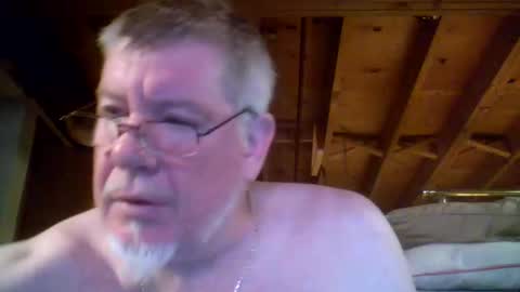 Snapshot of mrblade666 chatting on May 2026 10:21:02 AM mrblade666 online show from May 2026 10:21:02 AM