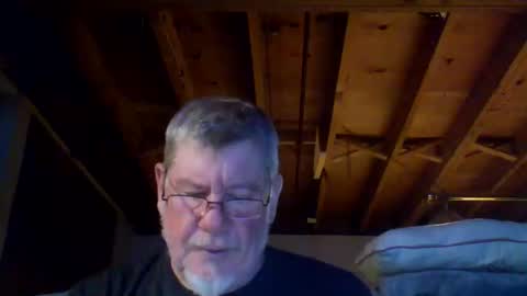 Snapshot of mrblade666 chatting on May 2026 11:22:01 PM mrblade666 online show from May 2026 11:22:01 PM