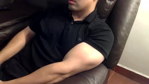 Snapshot of mrbree chatting on April 2026 02:47:02 PM Mr Bree online show from April 2026 02:47:02 PM