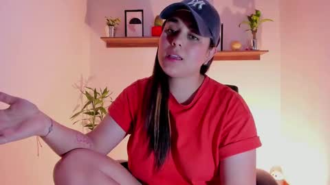 Laura online show from January 2025 08:41:01 AM