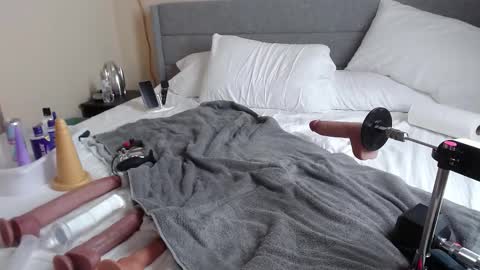 Snapshot of mrcoffee4her chatting on December 2025 03:55:01 AM MrCoffee online show from December 2025 03:55:01 AM