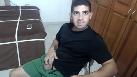 Snapshot of mrcum24 chatting on December 2024 03:52:01 AM Will online show from December 2024 03:52:01 AM
