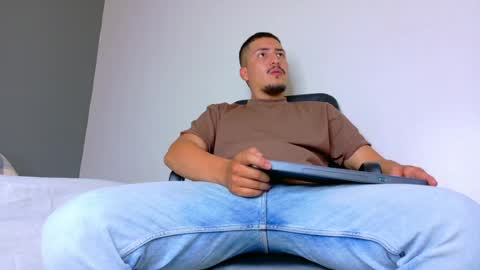 Mr Fox online show from April 2026 07:51:02 PM