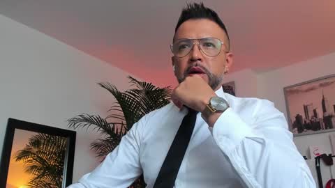 MrFrank. online show from December 2024 12:56:02 PM