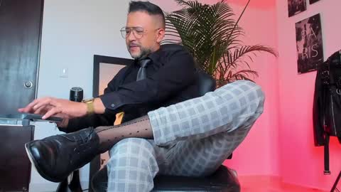 MrFrank. online show from December 2024 11:43:02 AM