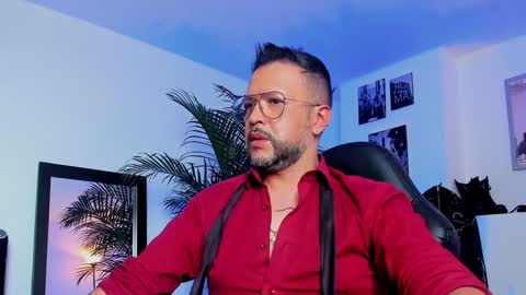 MrFrank. online show from December 2024 06:54:02 PM