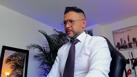 MrFrank. online show from January 2025 01:44:02 PM