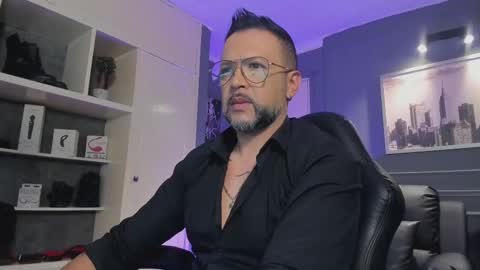 MrFrank. online show from September 2025 11:11:01 AM