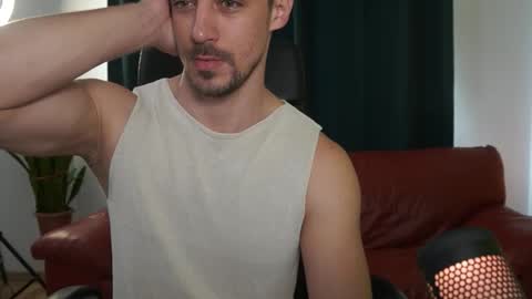 juan luis online show from October 2025 08:16:02 AM