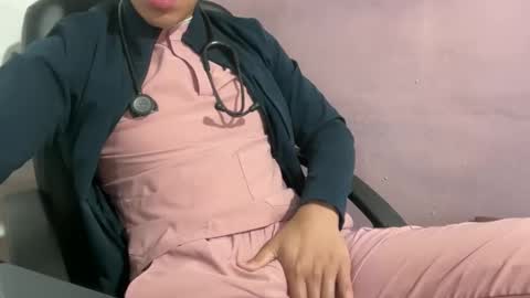 Snapshot of mrheartsoul chatting on March 2026 05:07:01 AM MrHeart online show from March 2026 05:07:01 AM