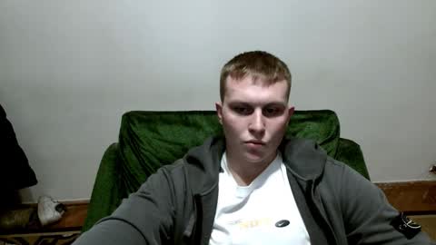 Snapshot of mrheat_ chatting on November 2025 07:12:01 PM Max online show from November 2025 07:12:01 PM