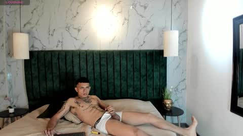 mrjustin_ online show from September 2025 09:15:01 PM