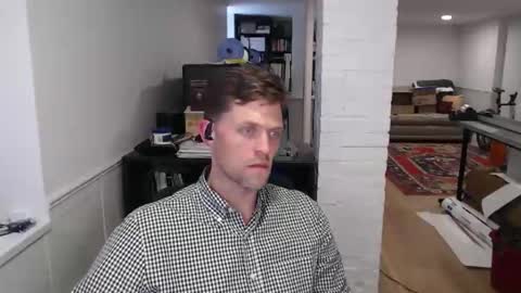 Snapshot of mrkenridge chatting on April 2026 06:03:02 PM mrkenridge online show from April 2026 06:03:02 PM