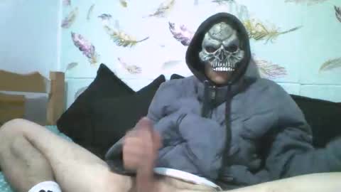 Snapshot of mrluffer777 chatting on April 2026 03:37:01 AM mrluffer777 online show from April 2026 03:37:01 AM