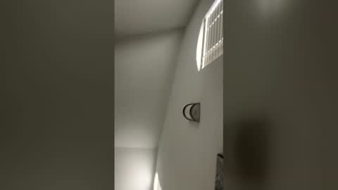 mrneed2cum online show from May 2026 06:05:01 PM