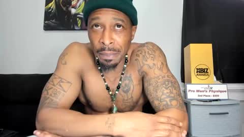 Snapshot of mromg007 chatting on January 2025 01:34:02 AM mromg007 online show from January 2025 01:34:02 AM