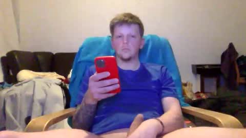 Snapshot of mrredbluefun chatting on April 2026 09:19:01 PM RedBluefun online show from April 2026 09:19:01 PM