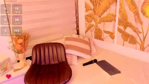 Snapshot of mrs_griseld chatting on June 2026 06:17:01 PM Griseld online show from June 2026 06:17:01 PM